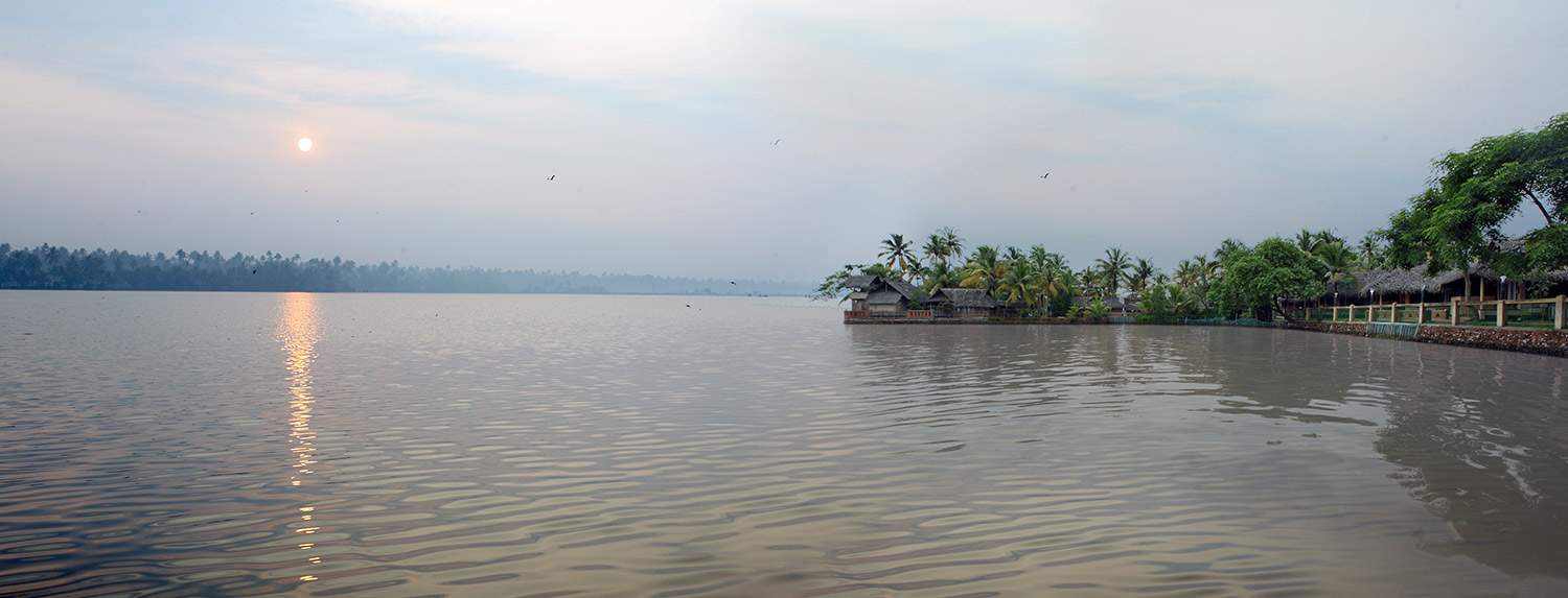 cherai beach resorts